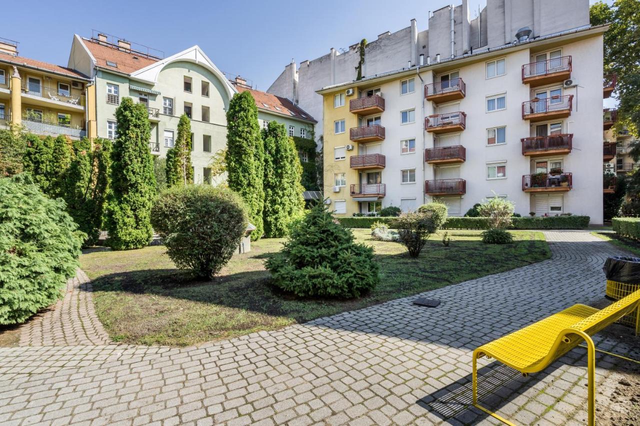 Appartamento Beautiful Three Bedrooms With Free Parking Close To The Danube Coast