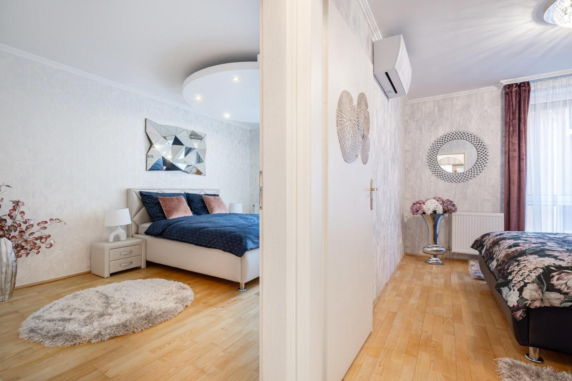 Beautiful Three Bedrooms With Free Parking Close To The Danube Coast